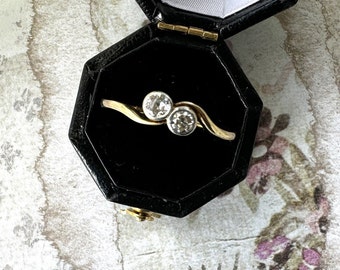 Edwardian 18ct Gold Diamond Toi-et-Moi Ring. Antique Old European Cut Diamond Engagement Ring, UK Size P-1/2, US Size 8