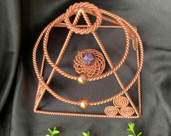 Copper Tensor Pyramid with Amethyst – Sacred Geometry Energy Tool, Tri-Frequency Coil