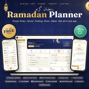 Op de afbeelding: Een digitale Ramadan Planner-app weergegeven op een laptop en twee smartphones tegen een donkerblauwe achtergrond met gouden lantaarns en een maansikkel. De interface bevat hulpmiddelen voor gebedstijden en vasten.