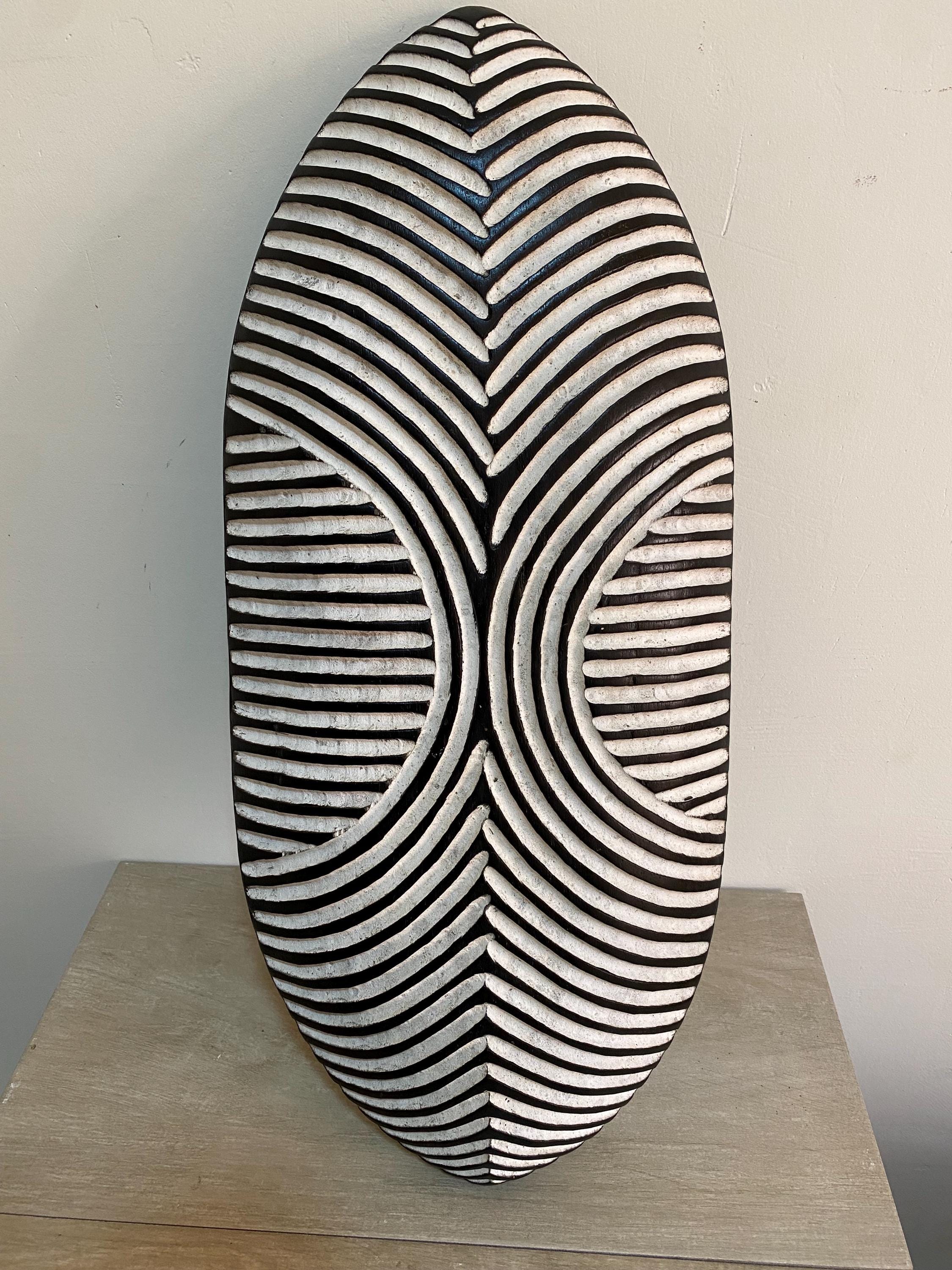 アフリカ盾　台座付き African wood shield - Etsy 日本