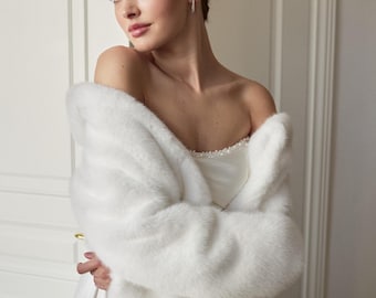 Ivory Faux Fur Bridal Wrap Coat Wedding Stole Shrug Bride Cover Up In White Fur Bridesmaids Autumn Vegan Cover up Jacket