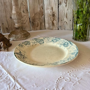 Grande placa antiga de ironstone – Boulenger & Cie Choisy-le-Roi – modelo “Derby” – 32 cm