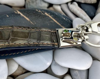 Glazed Alligator-Pattern  Key Holder Keychain