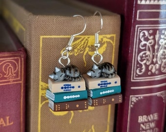 Grey Tabby Cat on a Stack of Books Earrings - Book Jewelry Handmade by Coryographies