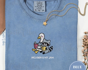 Gestickte Inklusion ist mein Jam Comfort Colors Shirt, Inklusion Fürsprecher Shirt, Autismus Bewusstsein, Neurodiversität T-Shirt, SPED Lehrer Geschenk