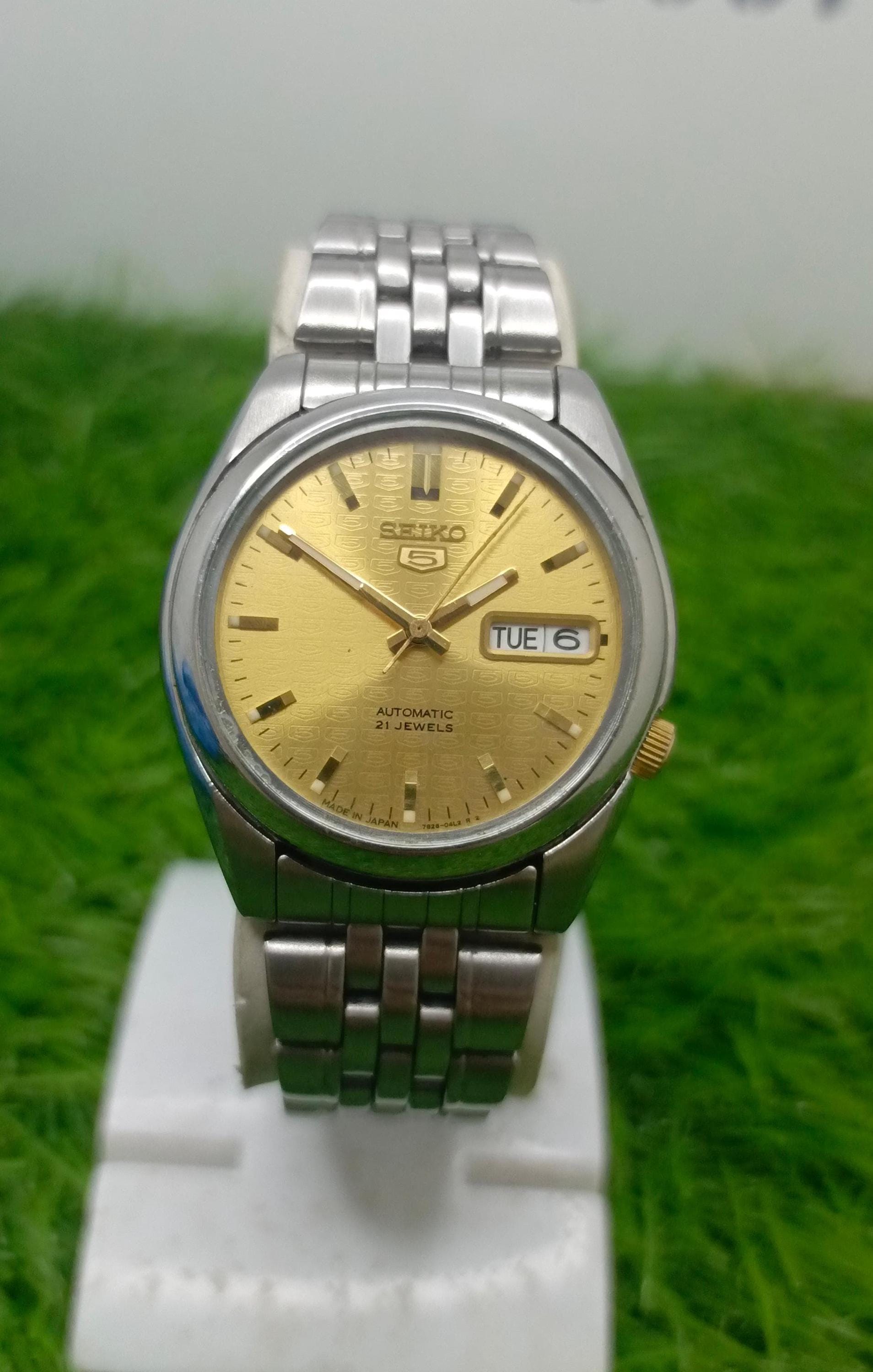 SEIKO セイコー5 Automatic 7S26シリーズ Kupuj zegarki Seiko 5 7S26 - sprawdź oferty na Chrono24