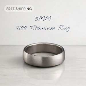 5mm Titanium Trouwring – Matte Geborstelde Heren Band – Comfort Fit Gepersonaliseerde Ring – Perfect Cadeau voor Hem