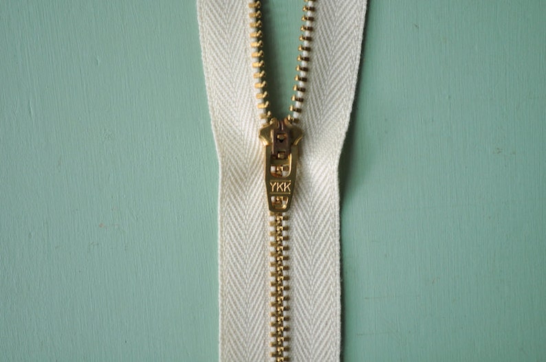 Zipper 6 Organic Cotton, Brass, Natural, Closed image 2