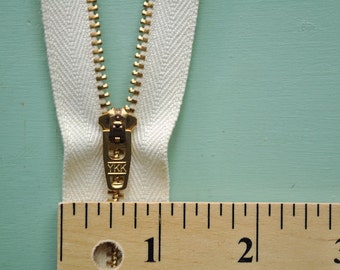 Zipper 6" Organic Cotton, Brass, Natural, Closed