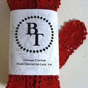 Renda de algodão orgânico tingido naturalmente à mão, 50 mm de largura - Vermelho *vendido em pacote de 3m*
