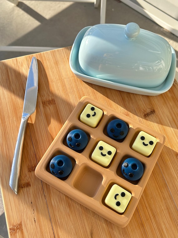 Waffle Tic-Tac-Toe Set: 3D Printed Breakfast Game