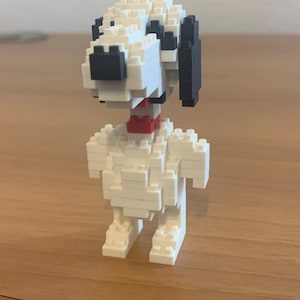 Adorable White Dog Building Blocks Set - Cartoon Canine Brick Figure for Collectors & Decor - Fun Puppy Model Gift