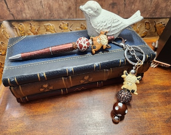 HIGHLAND Cow Beaded Pen and Key Chain / Purse Fob Set FREE SHIPPING FatCatDesigns