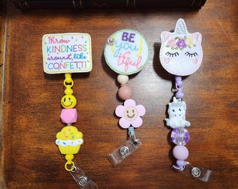 AMAZING Beaded Badge Reels | Nurse | Unicorn | Fun FatCatDesigns