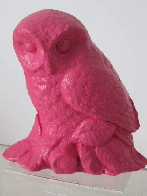 vintage Very Berry Pink Owl in Chalkware