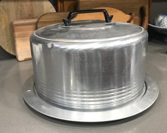 vintage Aluminum Cake Tray with Cover - cake carrier - aluminum kitchen ware - Regal aluminum cake tray - pastry storage - 1950s kitchen