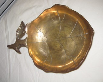 vintage Brass Leaf Shaped Bowl - Brass footed bowl - bright brass bowl - brass display bowl - brass serving bowl