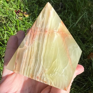 3&quot; Green Onyx Pyramid #1 Large Banded Green Calcite Crystal Pyramid, Gemstone Home Decor Accents, Healing Stones, Gift for Her, Gift for Him