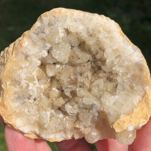 Géode scintillante en calcite à dents de chien du Maroc #3