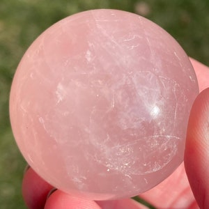1.7&quot; Star Rose Quartz Sphere #16 Asterism, Gemmy Rose Quartz Crystal Ball, Witchy Home Decor, Stone for Self Love, Gift for Taurus, Libra