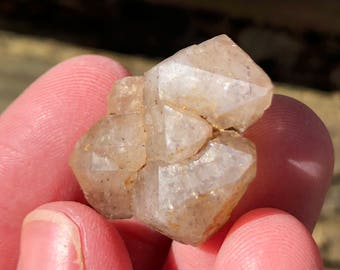 ナミビア産鉱物のクリスタルセット：グリーンフローライト