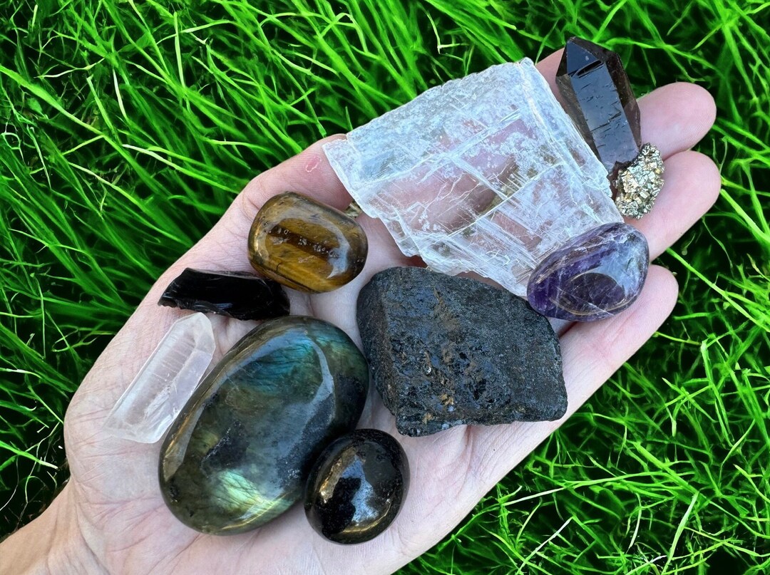 Protection Crystal Set Protection Crystal Set: Selenite, Black Tourmaline, Obsidian, Quartz ...
