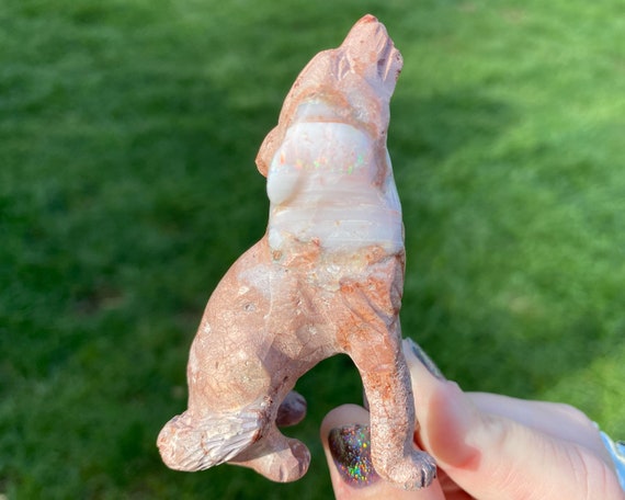 オパールウルフの置物 #1 メキシコ産ファイヤーオパール（虹色の閃光 