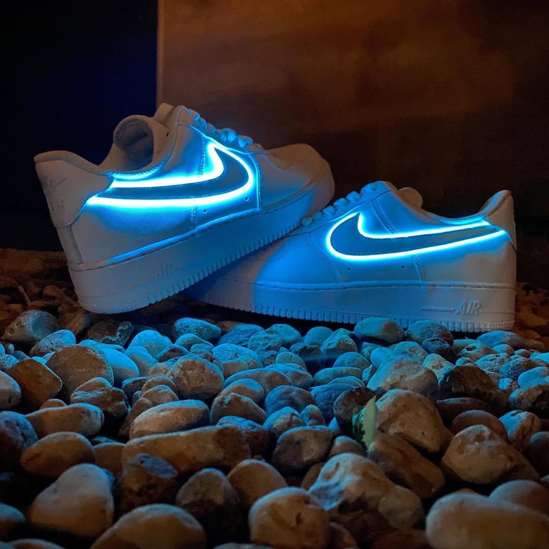 ナイキ Air Jordan スニーカー LED ネオンサイン Air Jordan 1 Blue Led Neon Sign Sneaker – neonlampen.nl