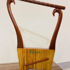 King David Lyre Harp: 10-String Mahogany Finish, Handmade