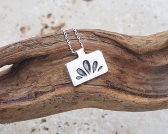 Sterling Silber Rechteck Anhänger mit Blumen Ausschnitt Design
