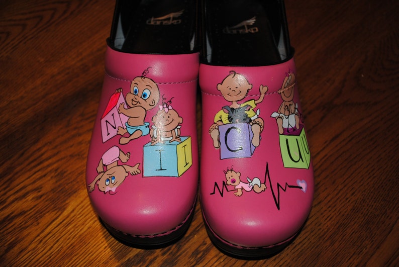 pink dansko nursing shoes