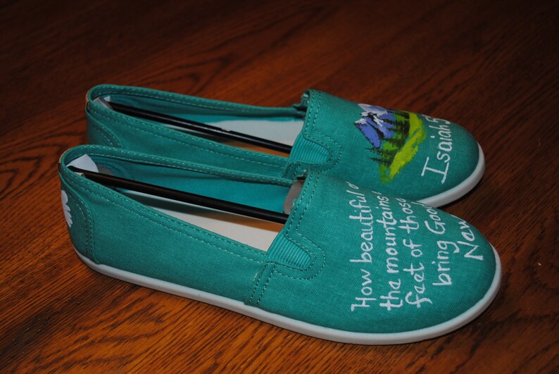 base script shoes