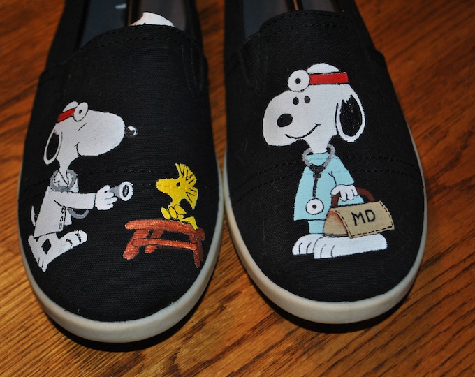 SNOOPY DR. size 8.5 Snoopy Vet shoes or doctor shoes -sold