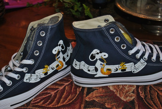 painting chuck taylors