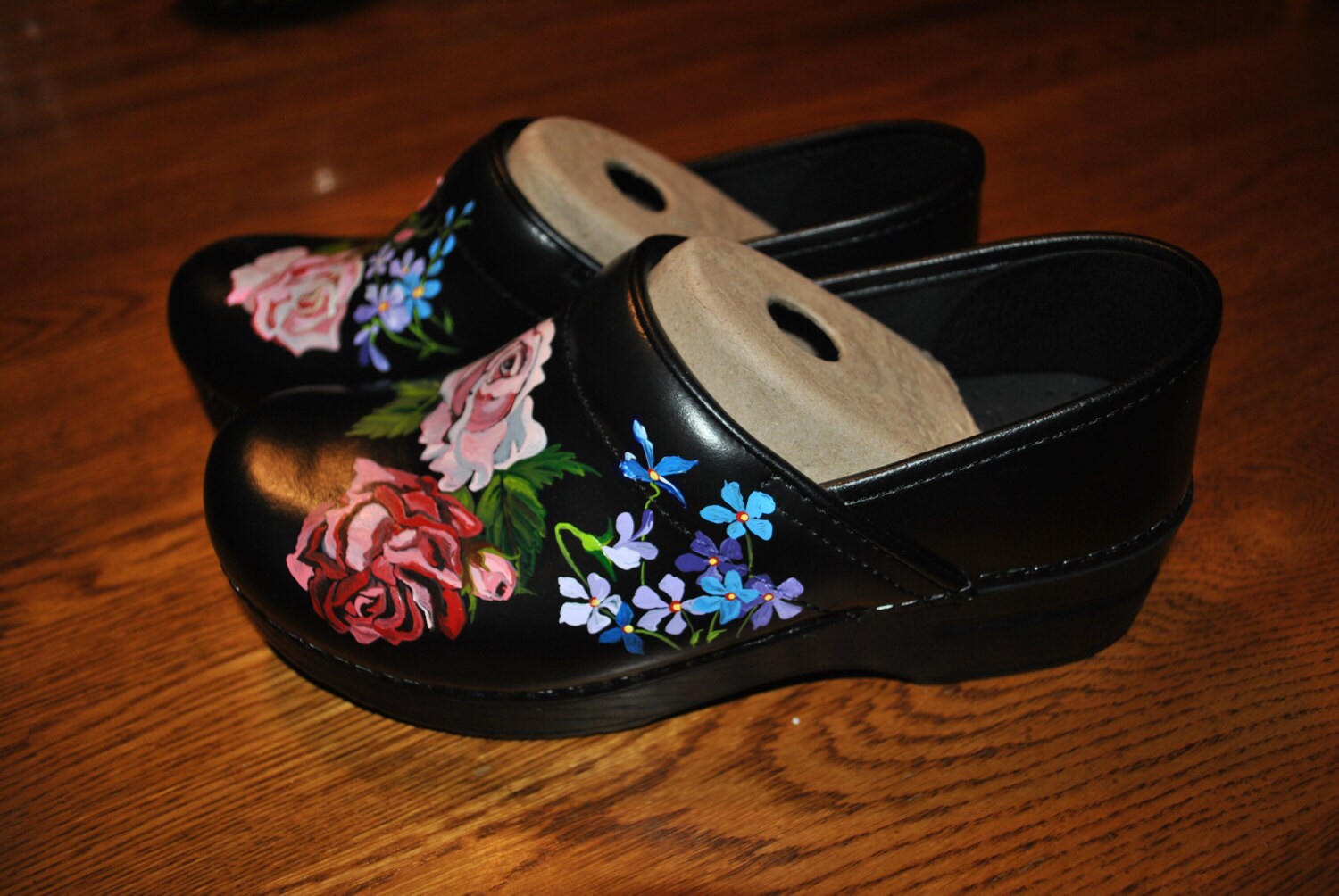 hand painted danskos