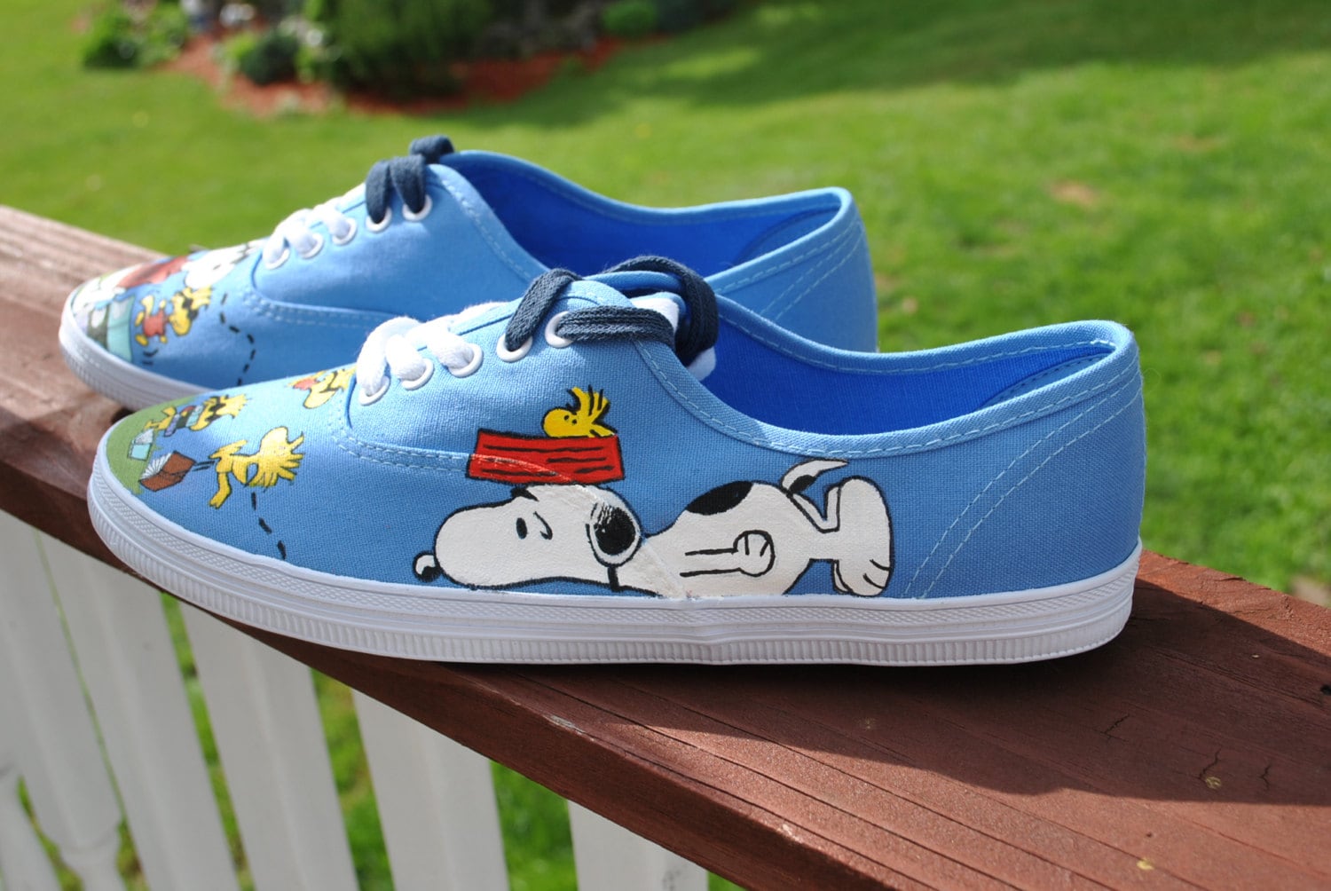 snoopy cute sneakers