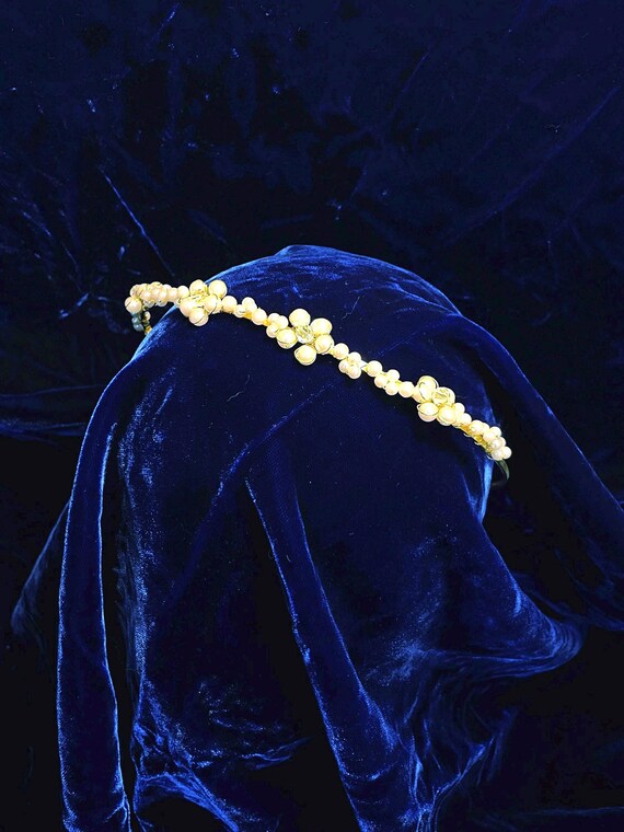 Dainty rhinestone and pearl bridal tiara - daisy design