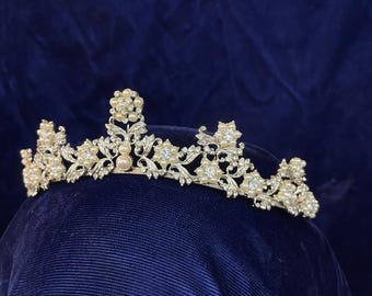 Regal classic bridal tiara rhinestone and pearl