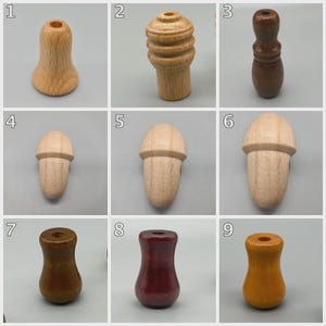Pode incluir: Nove terminais de madeira em várias formas e acabamentos. Os terminais incluem opções de madeira natural, tingida e pintada. Os estilos variam de formas de bolota a designs torneados, adequados para móveis ou projetos decorativos.