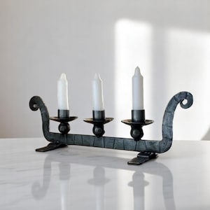 Wrought Iron 3 Candle Holder – Hand Forged Viking Boat Style Centerpiece – Medieval Rustic Table Decor – Custom Metal Candle Stand