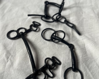 ビンテージの馬具。鉄製の乗馬用具 - Etsy 日本