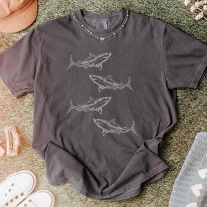 Comfort Colors® Walhai| Haie Shirt | Ozean Tier Shirt | Geschenk für Ozean-Liebhaber | Respektiere die Einheimischen | Haifisch-Liebhaber-Geschenk|Geschenk für Surfer