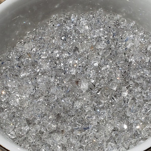 Herkimer Diamonds: Grade AAA Quartz Crystals Fine Pave Loose Extra Small 1-3 mm Millimeter Length Clear Minor to No Inclusion Sold Per Gram