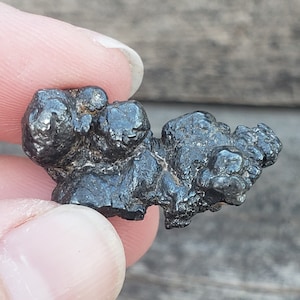 Hematite Specimen: 5.7 Gram Raw Botryoidal Hematite Stalactite Shaped Thumbnail Mineral Dark Grey Metallic Stone Rock Shiny Metal Stones 3