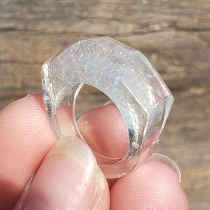 Resin Gem Ring: Small Size 6.5 Kitschy Cute Clear Rainbow Aurora Borealis Bubble Glitter Filled Joke Engagement Wedding Ring Faceted Jewel