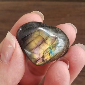 Labradorite Mini Heart: High Quality Small Stone Hand Carved Hearts From Genuine Crystal Mineral Rainbow Flash Fire Alter Palm Stone 1