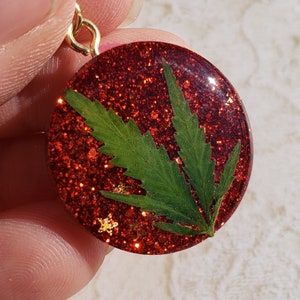 Weed Leaf Necklace: Ruby Red Valentine Real Cannabis Leaf Limited Edition Red Glitter & Gold Foil Stars Resin Pendants 25 mm with Chain
