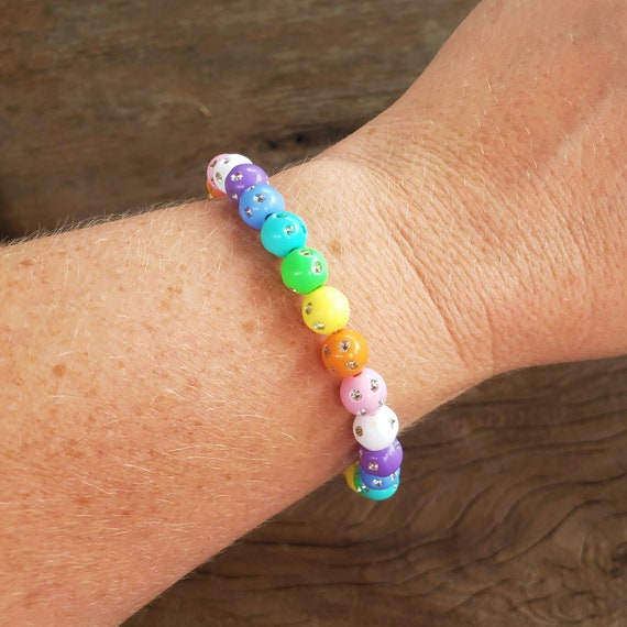 Vilda Jewellery PRIDE Rainbow Acrylic Letter Bead Bracelet - LGBT India |  Ubuy