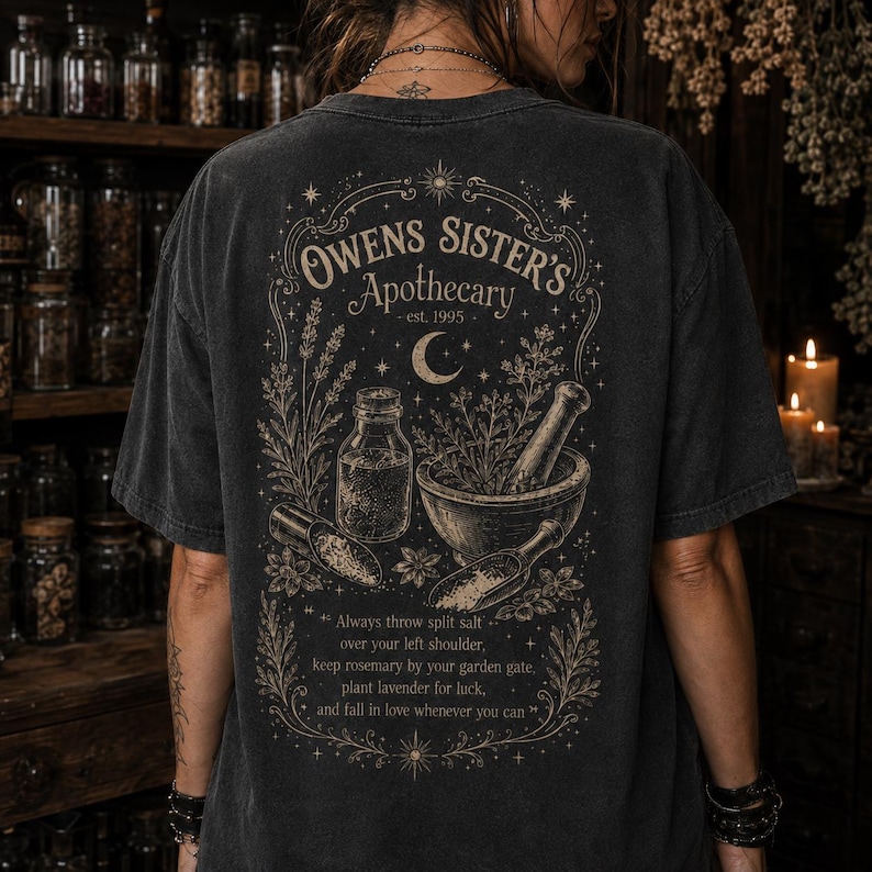 Häxig apotekare-skjorta, vintage Halloween-t-shirt, läskig säsong-grafik fram och bak, Cottagecore-topp bild 8