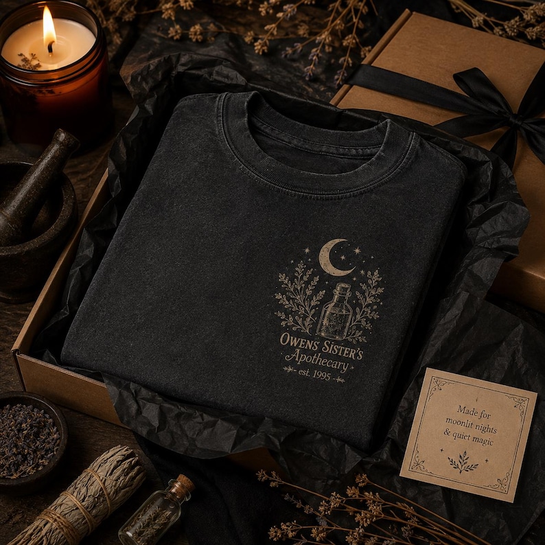 Häxig apotekare-skjorta, vintage Halloween-t-shirt, läskig säsong-grafik fram och bak, Cottagecore-topp bild 9
